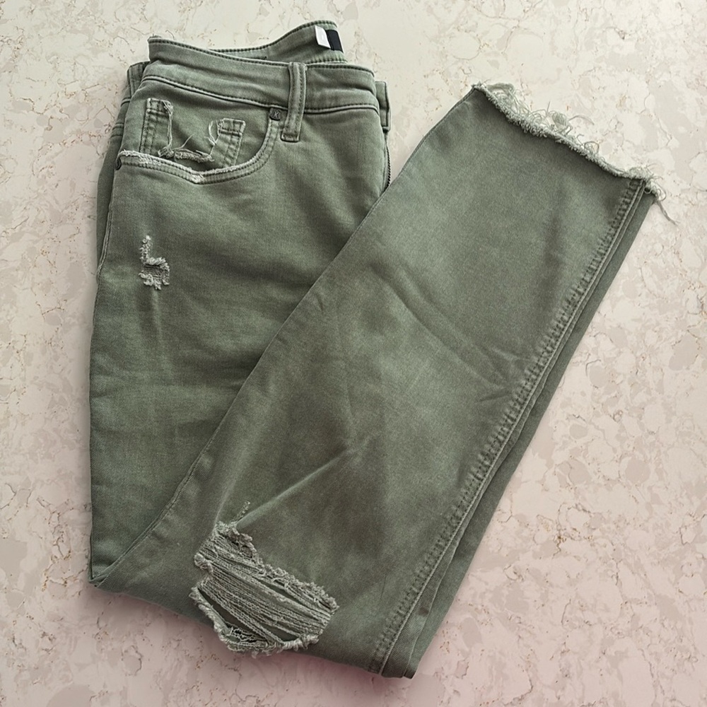 KUT from the Kloth Rachael High-Rise Fab Ab mom RAW Hem in Tuscan Olive